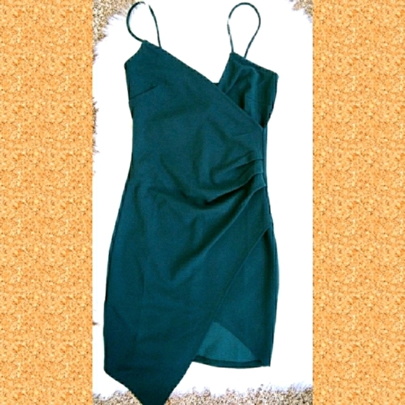 Mind Code Dresses & Skirts - HP🎊Mindcode Green Asymmetric Mini Dress